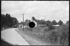 2592_Roadside scene, approach to Moundville , Alabama.