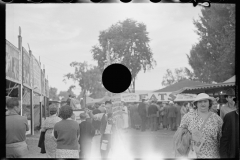 2842_Visitors at the State Fair, Rutland, Vermont