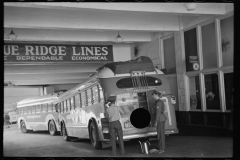 2923_Water for the Blue Ridge Line bus,  Hagerstown Bus Terminal,  Maryland