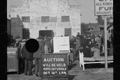 2925_Furniture auction, Hagerstown, Maryland