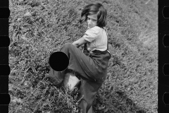 3180_ Possibly child labor in cranberry bog, Burlington County, New Jersey