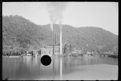 3277_ Coal fed Power Station , on the Kanawha River near Glasgow, West Virgina