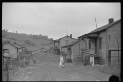 3561_Lowgrade company hosing , Chaplin, West Virginia