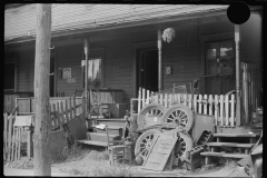 3688_Street scene, front of houses, Charleston, West Virginia