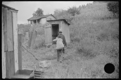 3774_Neighbours take home swill for pigs ,Bertha Hill, West Virginia