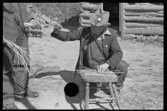 0153_ Basket weaving , Shenandoah National Park, Nicholson Hollow