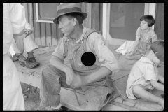0169_ Sharecropper and children , Mississippi County, Arkansas