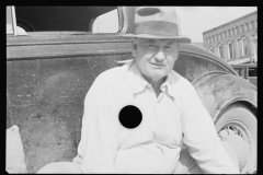 0252_Probably resident of Camden , Tennessee