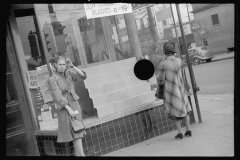 0496_City street scene, low grade shop