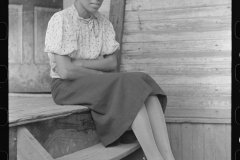 0743_Unknown black-American women sitting on steps , unknown location