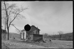 0855_Isolated homestead ,occupied , unknown location