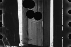 0860_Possibly abandoned or semi-derelict property , unknown location