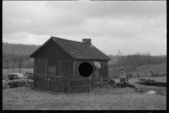 1206_Undefined  wayside shack, home  , unknown location