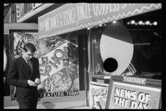 1697_Dubious 'Novelty' movie theatre and peep show , Washington DC