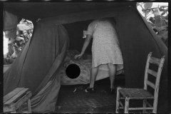 1763_Housing for migrant fruit pickers , Belle Glade , Florida