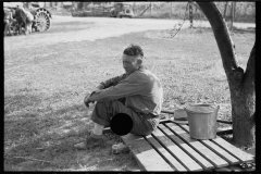 3070_Member  of threshing crew taking a rest, Frederick, Maryland