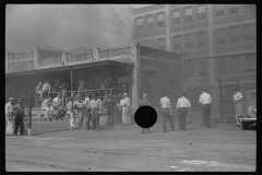 3638_Lunch hour,  Carbon Carbide Company , West Virginia