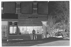 0454_Shoe shop and street corner, Nashville, Indiana