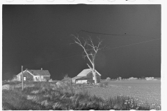 0474_Farmland with house and barn