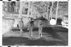 0685_Children in leafy suburb,  Washington D.C.