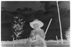 0785_Young strawberry picker , near Lakeland ,Florida