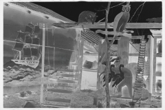 0823_Curios in yard  , Forrest City , Arkansas