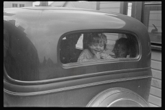 1059__Street scene , probably London , Ohio