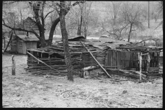 1288_ Outbuilding in poor state of repair associated with unknown property,  possibly Ohio