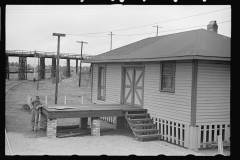 1320_Railroad loading platform , Manchester , Georgia