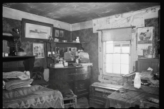 1365_ Traditional interior ,possibly Bound Brook , New Jersey