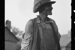 1667_Older black-American worker ,  Greenbelt, Maryland