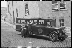 1947_Quebec Cartage & Transfer Company , probably Quebec City