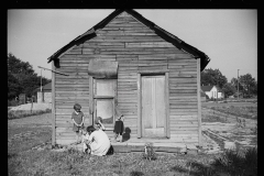 2104_Housing of families  chosen  for resettlement , Decatur Homesteads