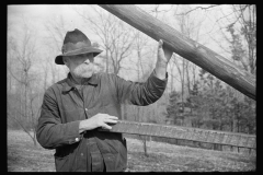 2169_Cider maker, with his press, Crabtree Recreational Demonstration Area  Raleigh, North Carolina