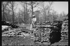 2189_Splitting shingles with froe and maul on Coalins project  farm,  western Kentucky