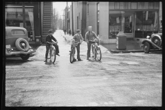 2512_ Young lads on bikes, Jackson Ohio