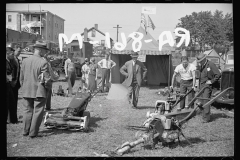 2581_  Farm equipment exhibition and demonstration , Springfield, Massachusetts