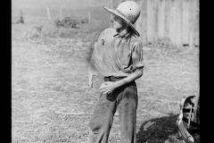 2793_Member of threshing gang taking a break  , Frederick, Maryland