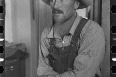 3008_Edwin Gorder, farmer, Montana state line, Williams County North Dakota