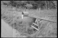 3028_Improvised Mail box  near Northome, Minnesota