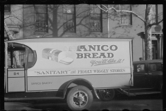 3061_ Sanico bakery van