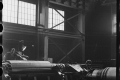 3107_ Large billets of steel being turned on a lathe , Steelworks , Pittsburgh, Pennsylvania