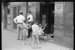 3127_Children playing on the street, Aliquippa, Pennsylvania