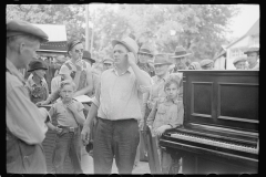 3274_Auction sale at  Owensburg,  Greene County,  Indiana