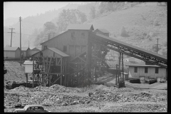 3276_Coal breaker and aerial transportation Pike County , Kentucky