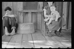 3404_Wife and baby of tenant farmer, Irwin County, Georgia