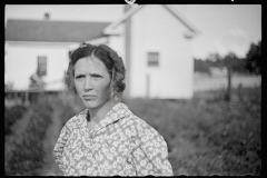 3420_Mrs. Cole in her garden, Irwinville Farms, Georgia