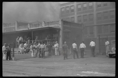 3638_Lunch hour,  Carbon Carbide Company , West Virginia