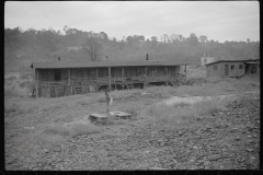 3748_ Shanties by the river. Scotts Run, West Virginia