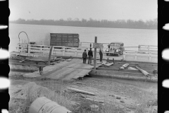 4048_  Ferry crossing , Ohio River